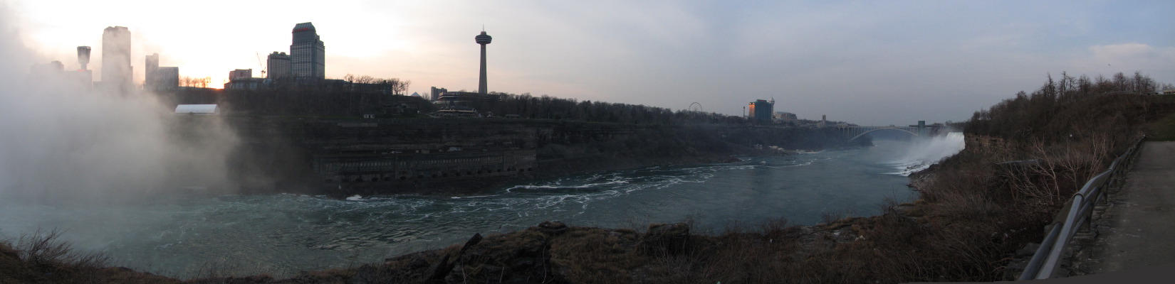 LowerNiagaraRiver.jpg