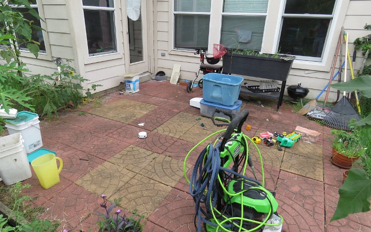 Power Washing We powerwashed the back patio, Driveway and sidewalks, thanks to Uncle Frank for lending us a the Pressure Washer and...