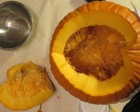 IMG_5371 Julie-O' Lantern pumpkin guts