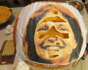 IMG_5377 Julie-O' Lantern white areas cut out