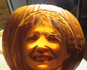 IMG_5380 Julie-O' Lantern rind removed from grey areas internally lit