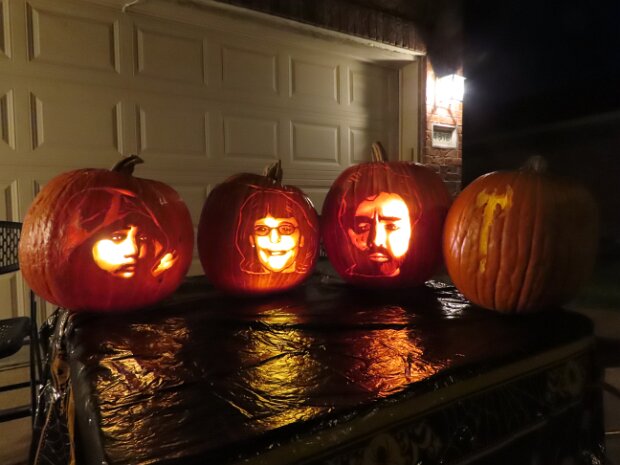 Halloween2025 Phelantern XI, Julie O'Lantern 2025, Billy Butcher XIX, Lavtas Axe; Billy Butcher from the Boys and Legolas for LotR