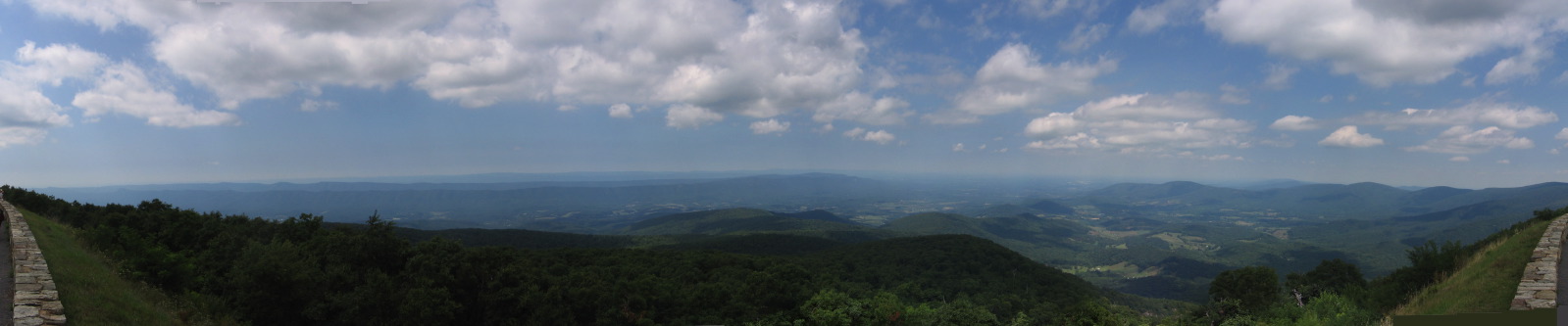 ShenandoahNPHogbackOverloo.jpg